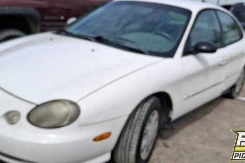 Photo of 1998 Ford Taurus