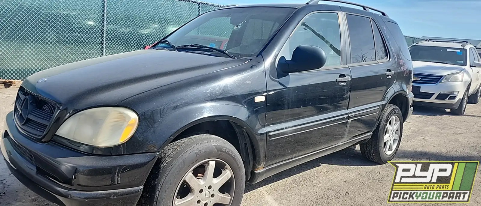 Photo of 1999 Mercedes-Benz Ml430