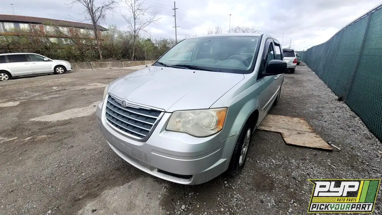 Photo of 2010 Chrysler Town & Country
