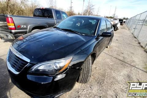 Photo of 2013 Chrysler 200