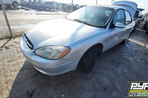 Photo of 2000 Ford Taurus