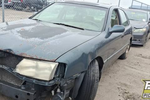 Photo of 1999 Toyota Avalon