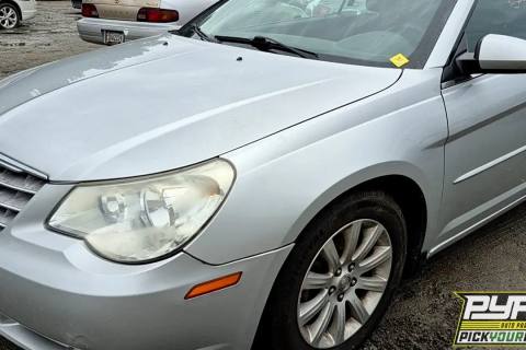 Photo of 2010 Chrysler Sebring