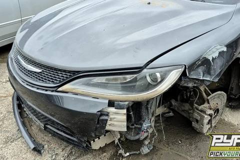 Photo of 2015 Chrysler 200
