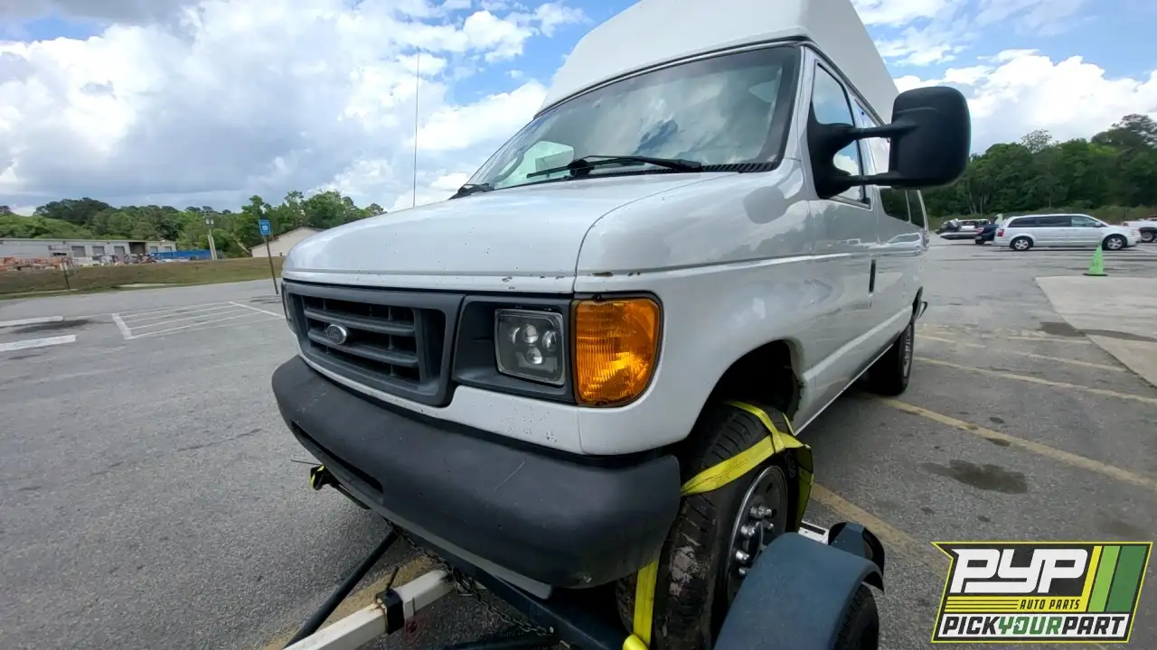Photo of 2004 Ford E-350 Super Duty