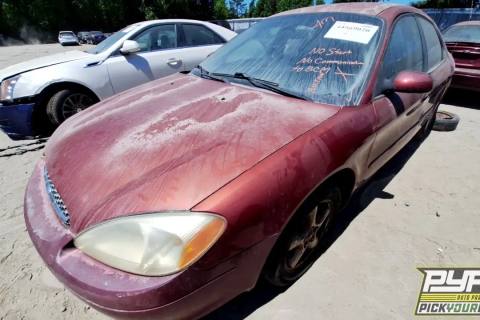 Photo of 2003 Ford Taurus