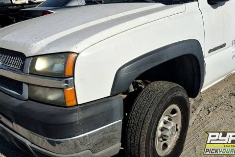 Photo of 2004 Chevrolet Silverado 2500 Hd