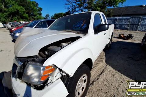 Photo of 2013 Nissan Frontier