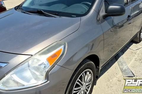 Photo of 2015 Nissan Versa