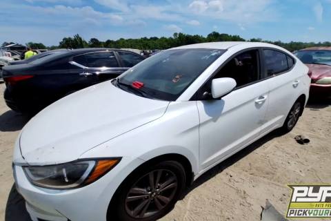 Photo of 2018 Hyundai Elantra