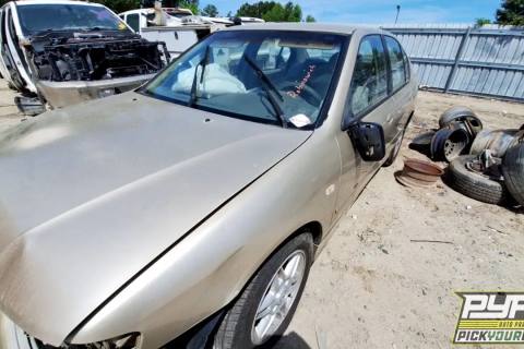 Photo of 2002 Infiniti G20