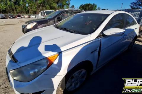 Photo of 2012 Hyundai Azera