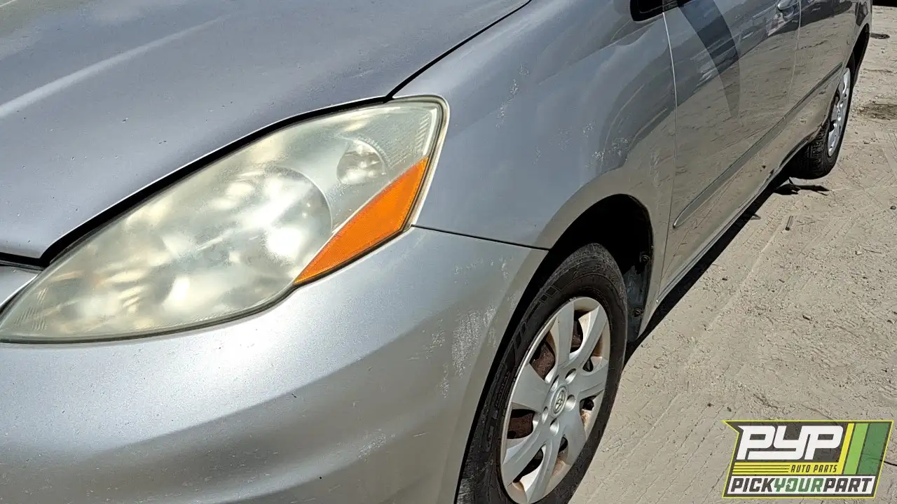 Photo of 2006 Toyota Sienna