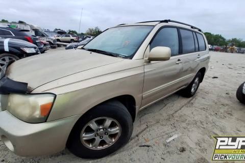 Photo of 2004 Toyota Highlander