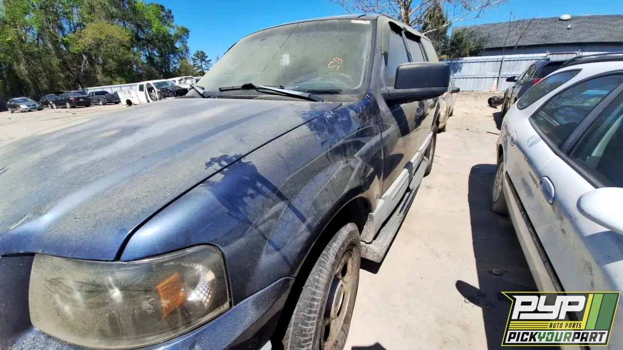 Photo of 2005 Ford Expedition