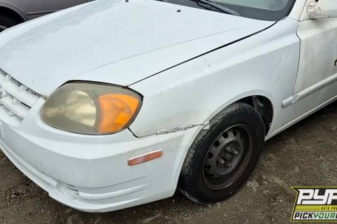 Photo of 2004 Hyundai Accent