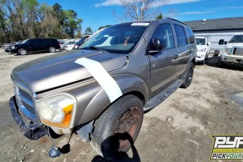 Photo of 2004 Dodge Durango