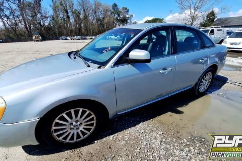 Photo of 2006 Mercury Montego