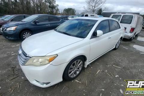 Photo of 2011 Toyota Avalon