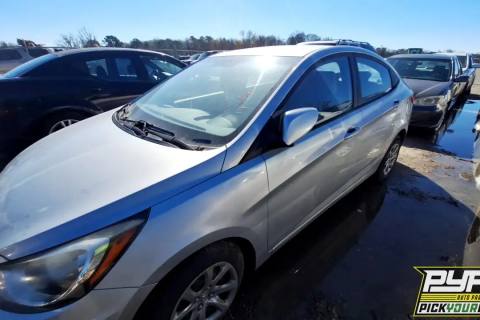 Photo of 2012 Hyundai Accent