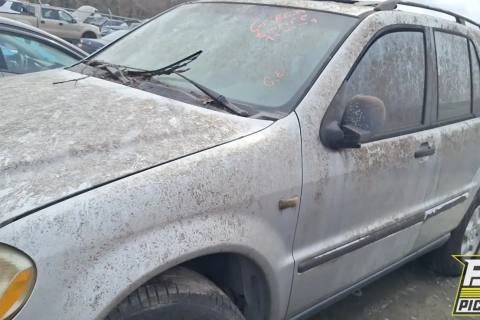 Photo of 1999 Mercedes-Benz Ml320
