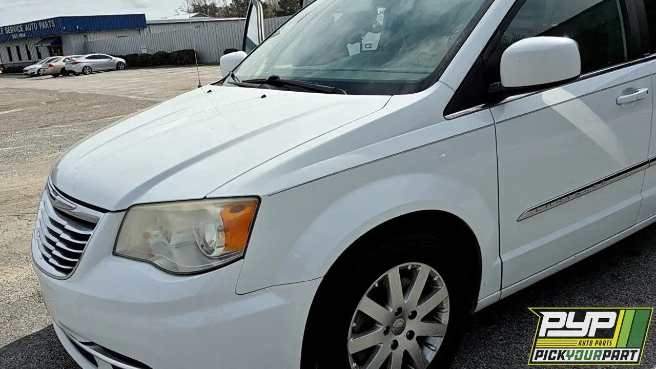 Photo of 2014 Chrysler Town & Country