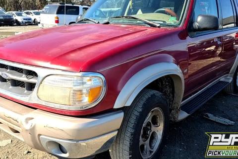 Photo of 2000 Ford Explorer