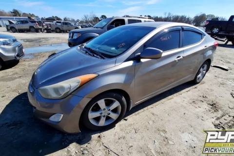 Photo of 2013 Hyundai Elantra