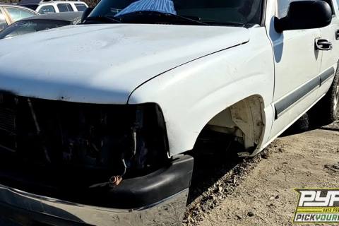 Photo of 2004 Chevrolet Tahoe