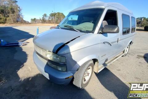 Photo of 2000 Chevrolet Astro