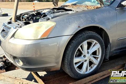 Photo of 2004 Nissan Altima