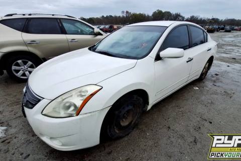 Photo of 2011 Nissan Altima