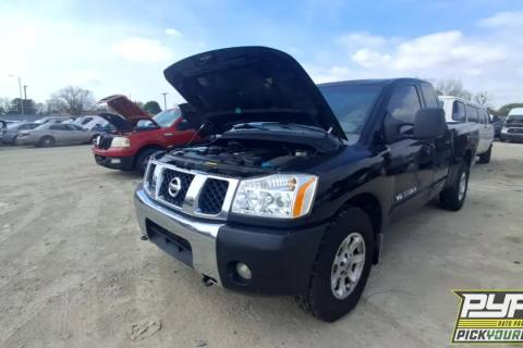Photo of 2006 Nissan Titan