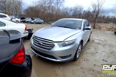 Photo of 2013 Ford Taurus