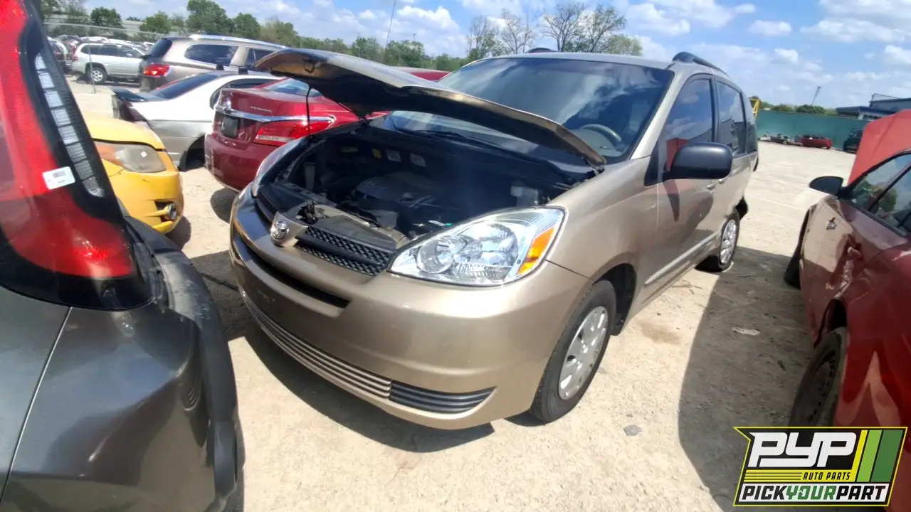 Photo of 2004 Toyota Sienna