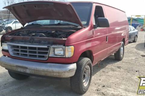 Photo of 1995 Ford E-250 Econoline