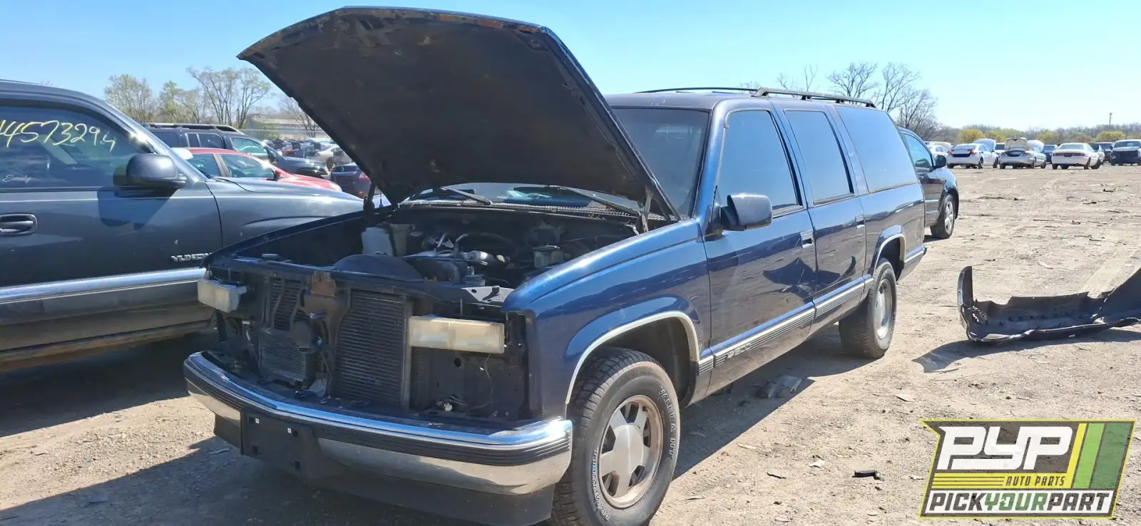 Photo of 1999 Chevrolet C1500 Suburban