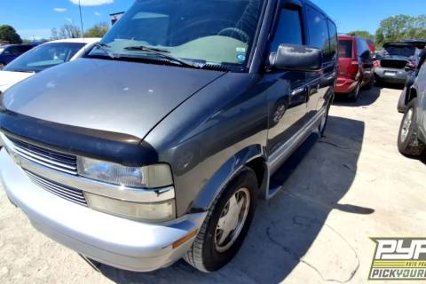 Photo of 2000 Chevrolet Astro