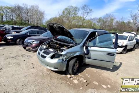 Photo of 2003 Dodge Caravan