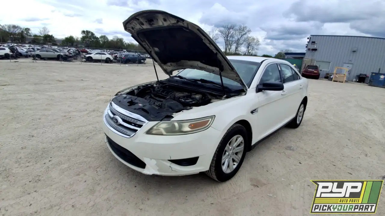 Photo of 2011 Ford Taurus