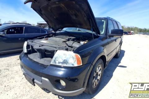 Photo of 2004 Lincoln Navigator