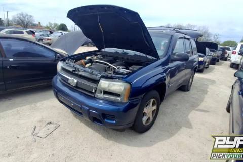 Photo of 2004 Chevrolet Trailblazer