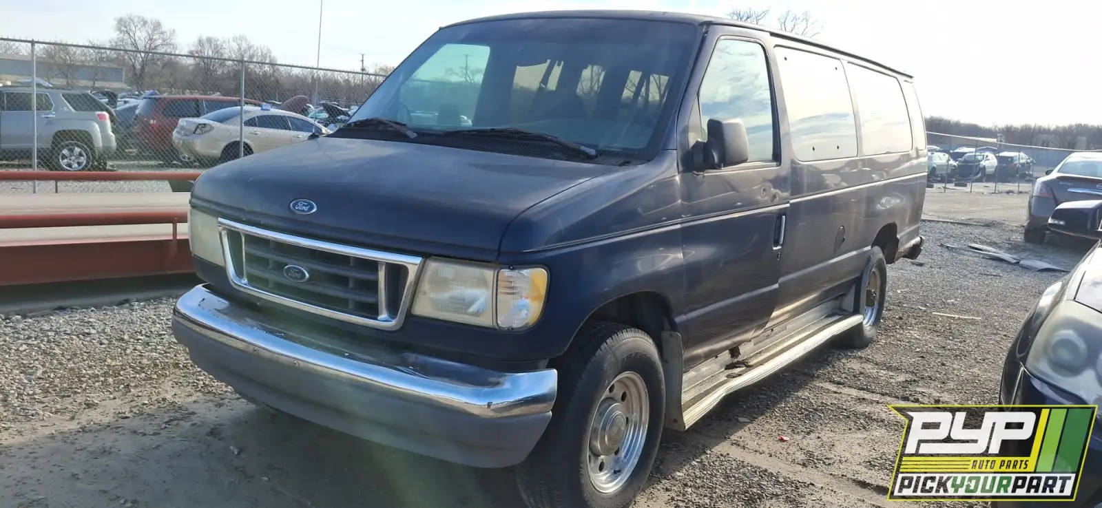 Photo of 1995 Ford E-350 Econoline Club Wagon