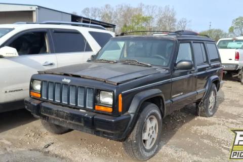 Photo of 1999 Jeep Cherokee