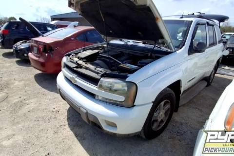 Photo of 2004 Chevrolet Trailblazer