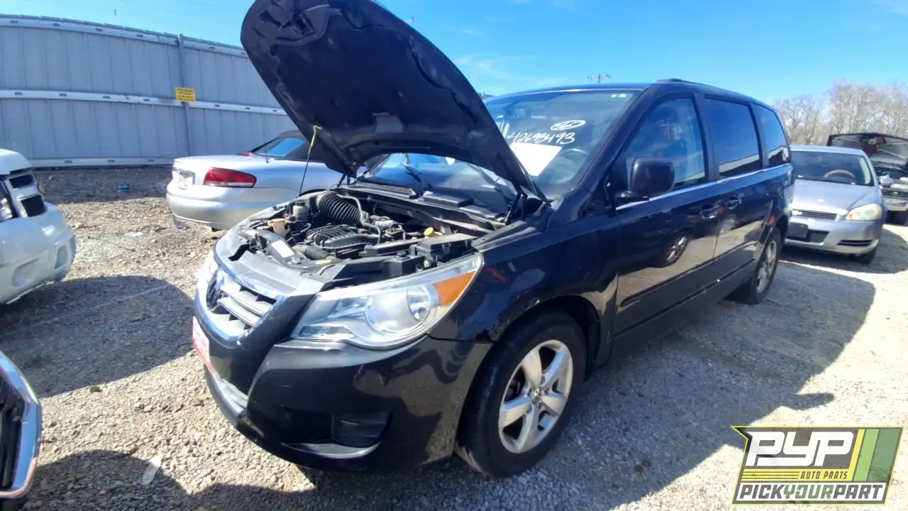 Photo of 2011 Volkswagen Routan