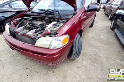 Photo of 2004 Oldsmobile Silhouette