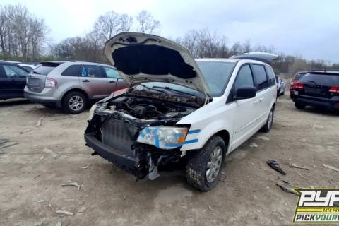 Photo of 2009 Chrysler Town & Country
