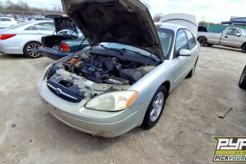 Photo of 2003 Ford Taurus