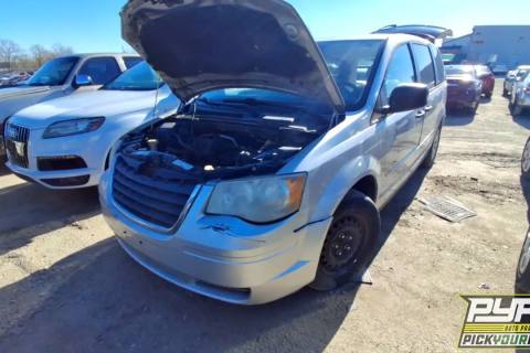 Photo of 2008 Chrysler Town & Country
